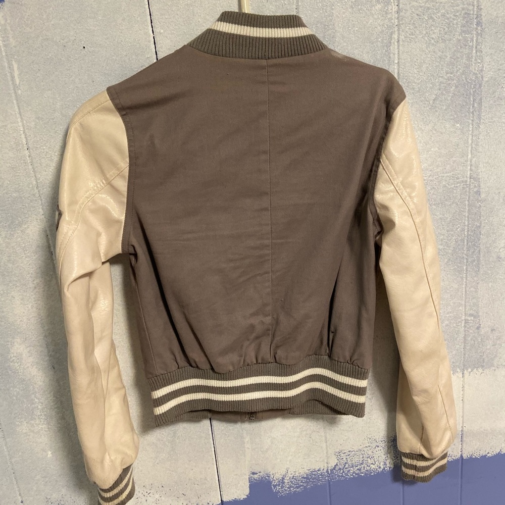 Coat - Picture 2 of 3